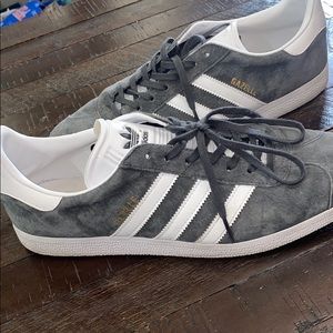 Adidas DHG Solid Grey Gazelle’s